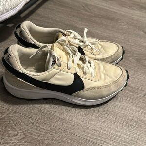 Nike Debut Waffle Sneakers